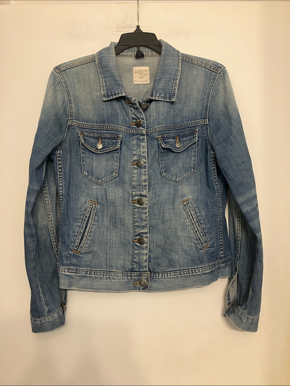 J crew ladies lightweight denim jacket slash front pockets size small